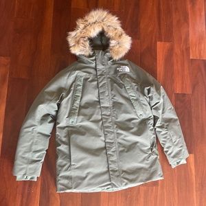 Mens Northface new outerborough parka